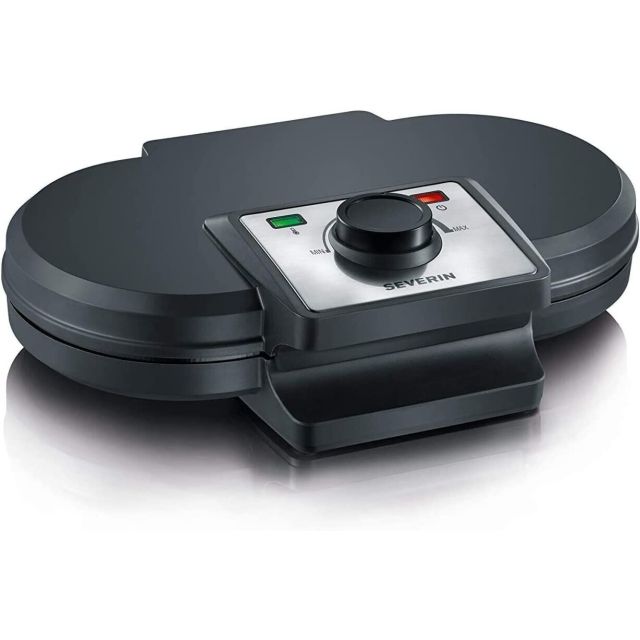 Severin Non-Stick Double Waffle Maker with 1200 W of Power WA 2106, Black
